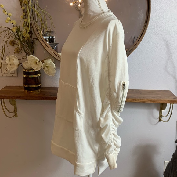 Kollar The Haxton white sweatshirt / dress - Picture 4 of 9